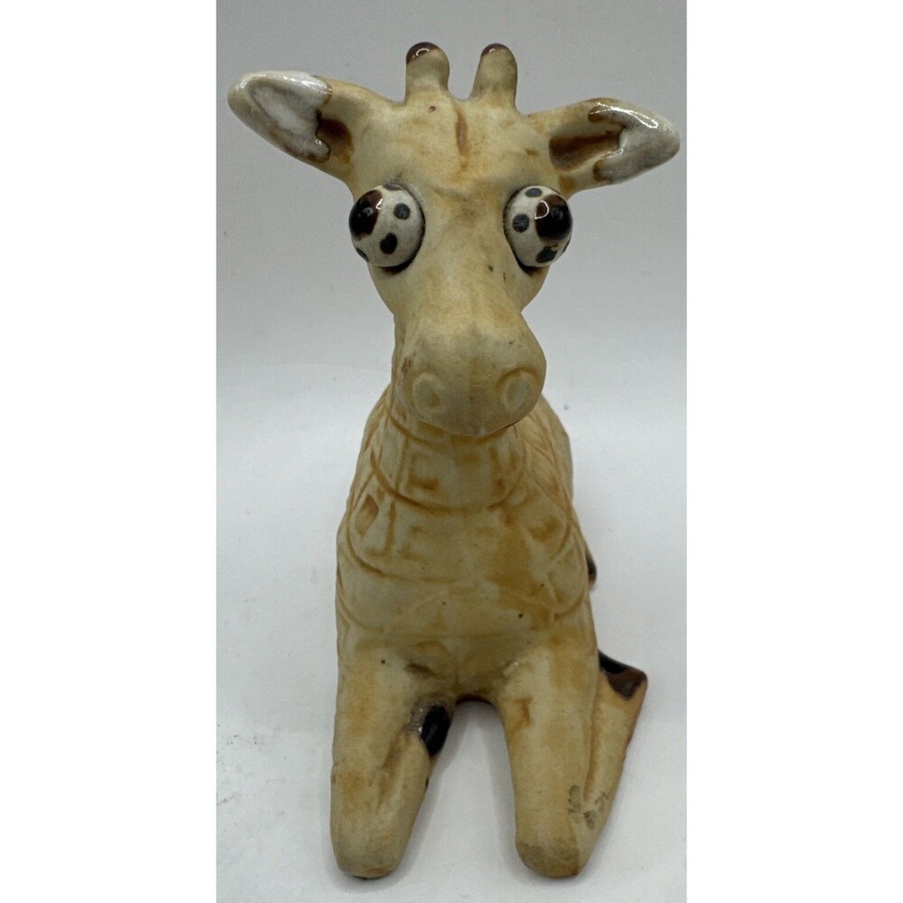 Vintage Japan MCM Pottery Ceramic Giraffe Figurine Kitschy Bug Eyed - Picture 1 of 8